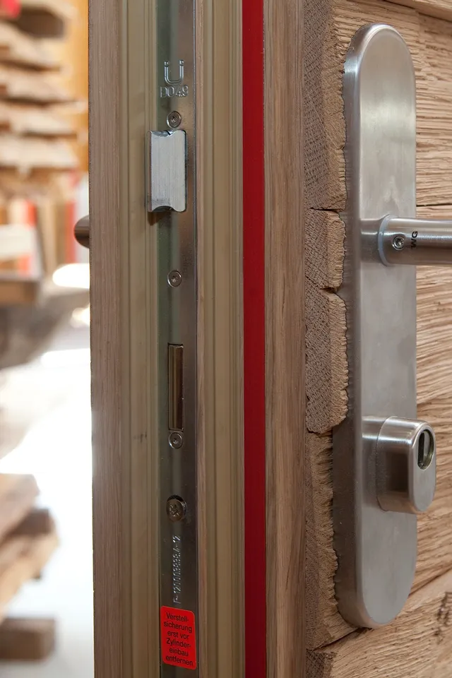 brandschutztuere-holz.jpg